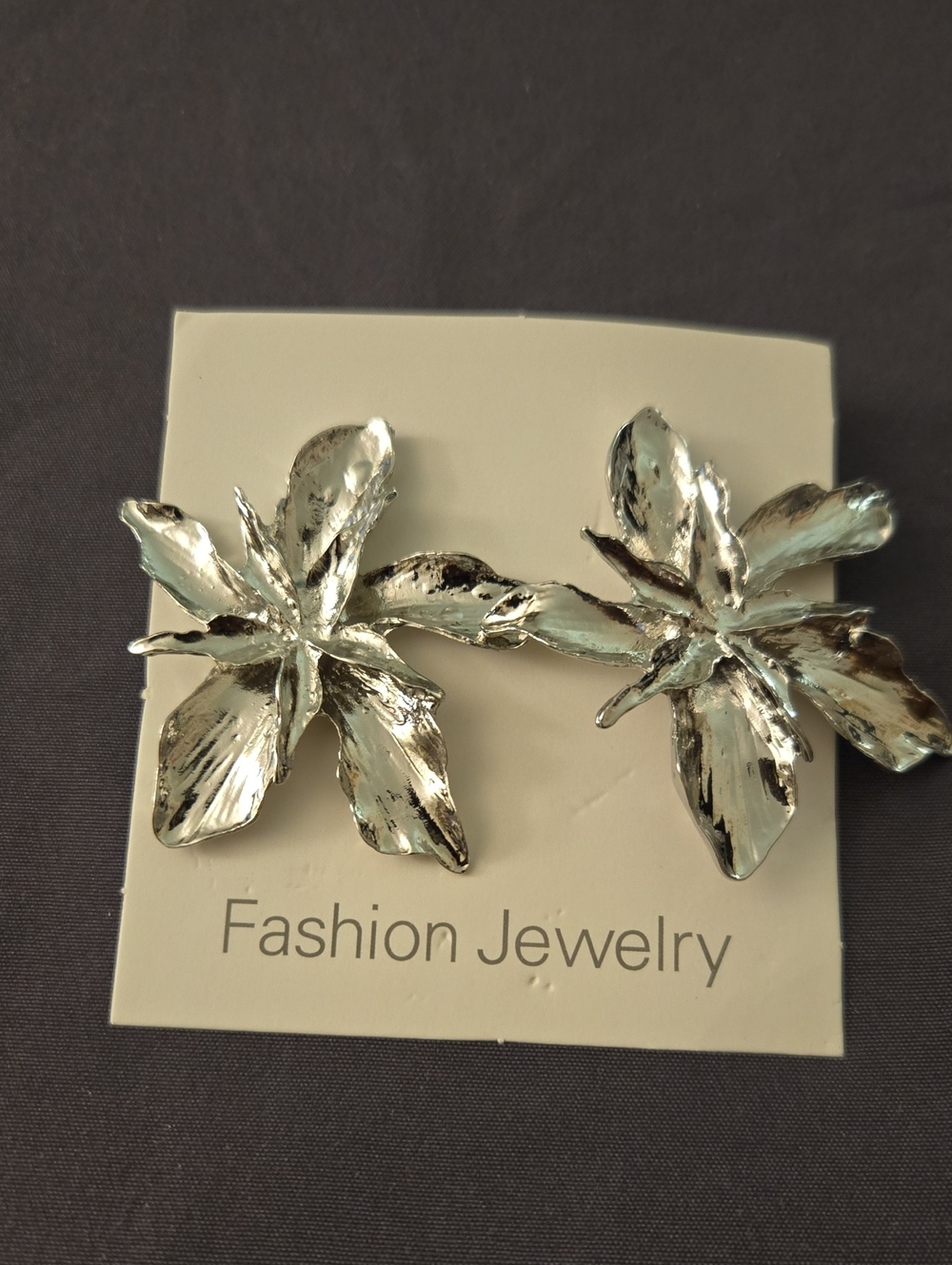 Fashion Jewelry Shiny Silver Floral Drop Earrings